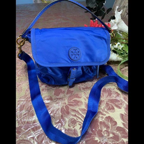 Tory Burch Handbags - Tory Burch royal blue Tilda nylon Crossbody